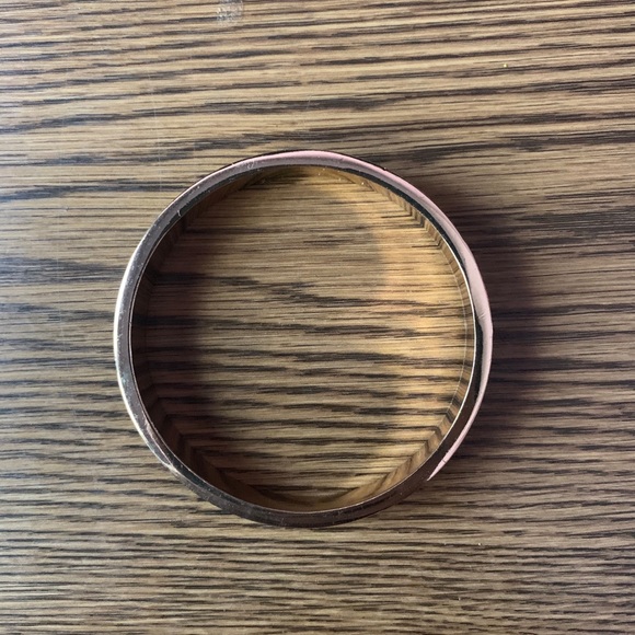 🔥 3/$20 Black and Gold Bangle - Picture 2 of 4